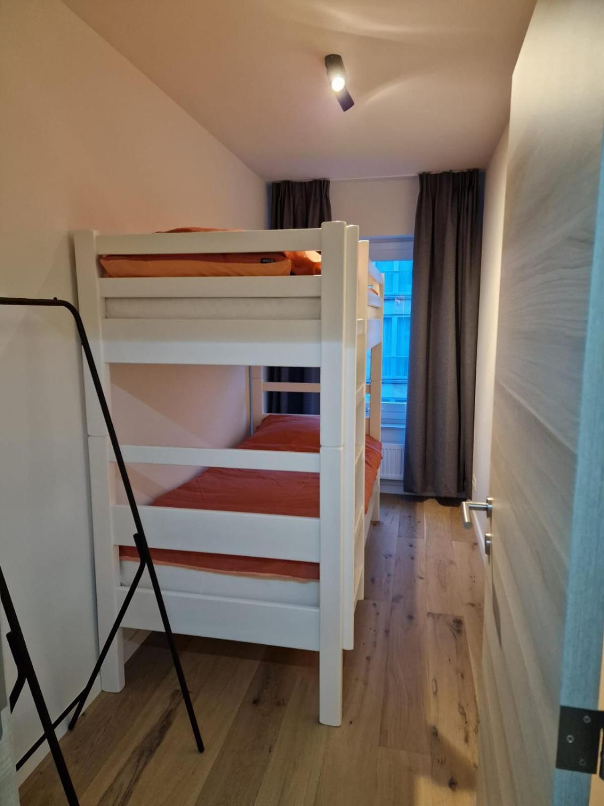 Luxury Renovated 3 Rooms Apartment Oostende Exterior foto