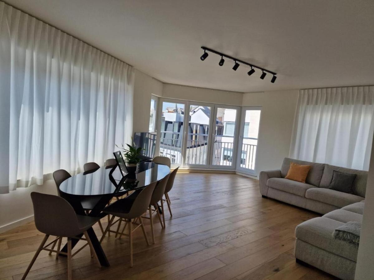 Luxury Renovated 3 Rooms Apartment Oostende Exterior foto
